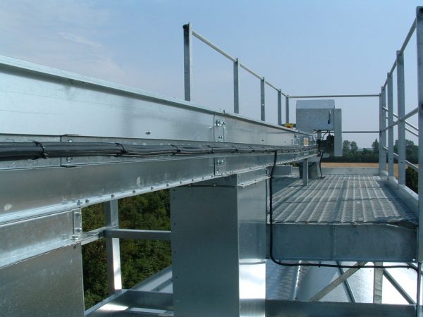 Adair Bulk Solutions - Chain Conveyors & Intakes